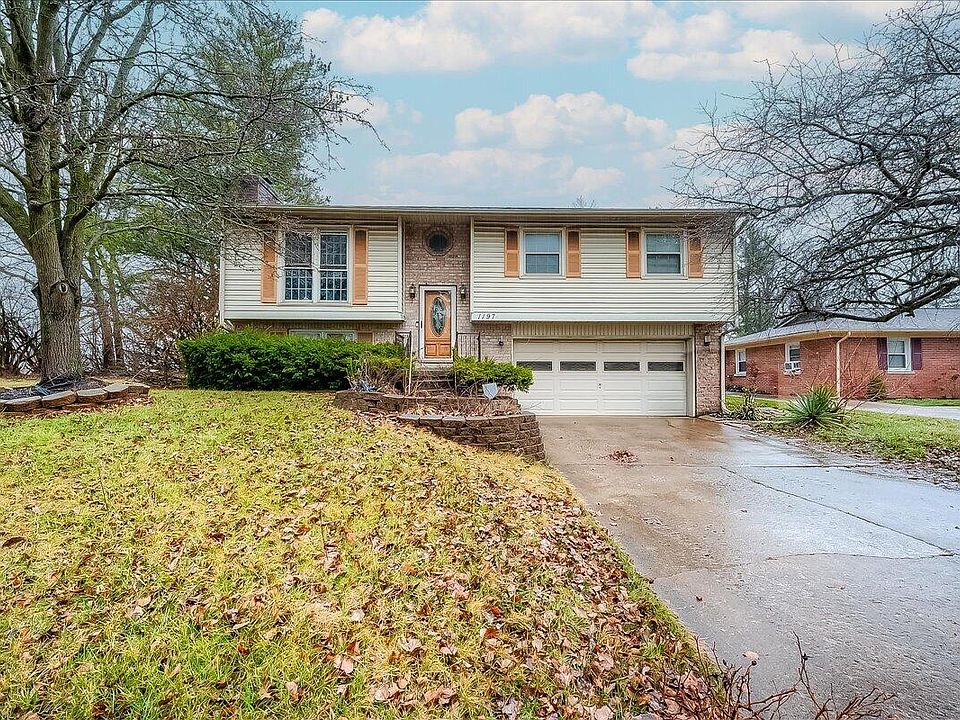 1st image of 1197 Oakwood Dr