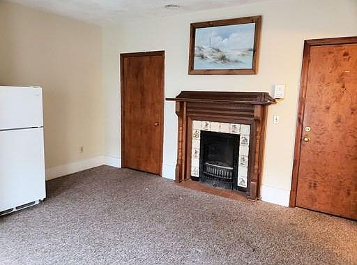2nd image of 568 Main St APT 5