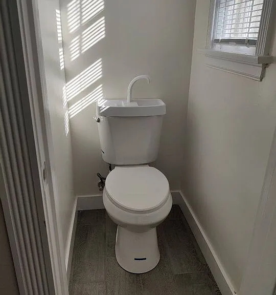 750 N Saint Andrews Pl #201 — Photo 11