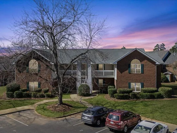723 Renshaw Ct, Cary, NC 27518