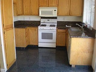 3rd image of 1579 Woodland Ct