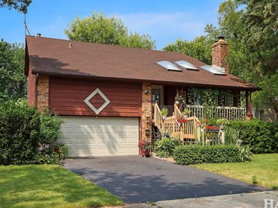 1400 N Pepper Tree Dr, Palatine, IL, 60067