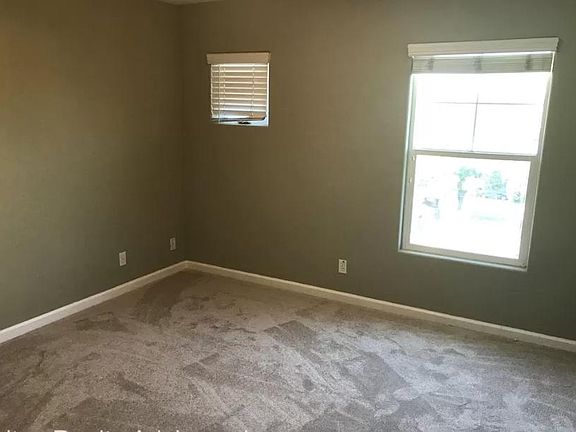 4th image of 808 Lenzen Ave Unit 113