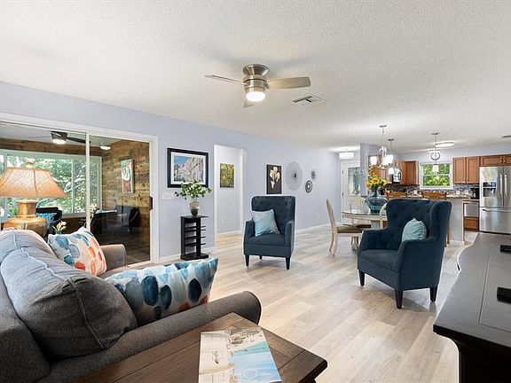 3rd image of 1426 JUAREZ PLACE