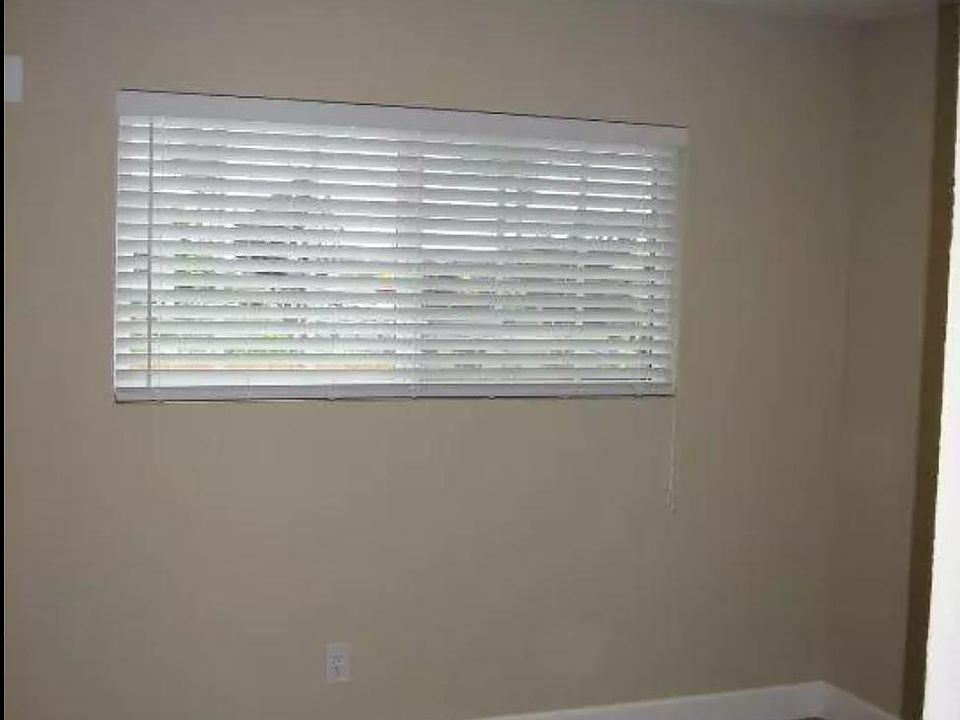 1st image of 2363 Hanford Dr