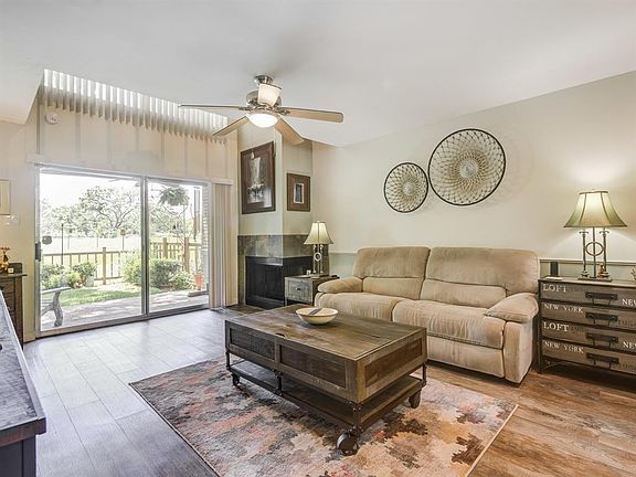 5th image of 15952 Seahorse Dr #282