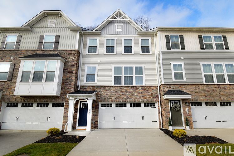 1st image of 772 Buckeye Dr