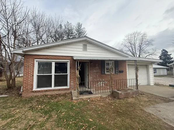 310 S Adams St, Olney, IL 62450