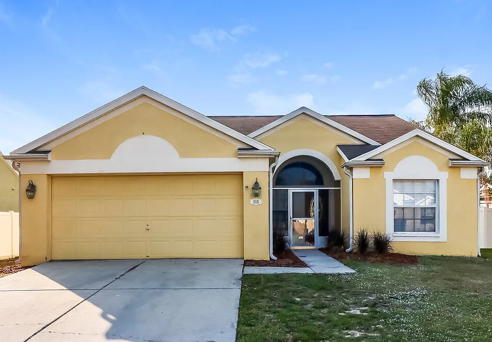 215 Island Water Way
