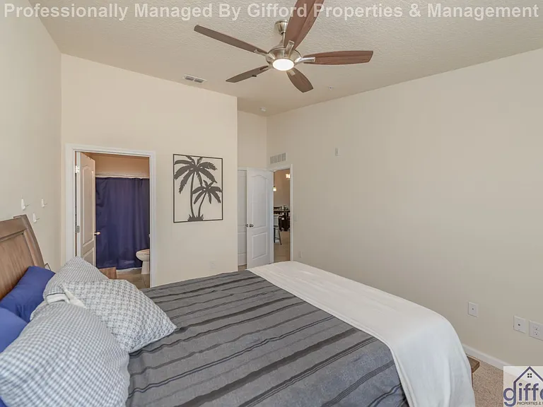817 Golden Lake Loop — Photo 8