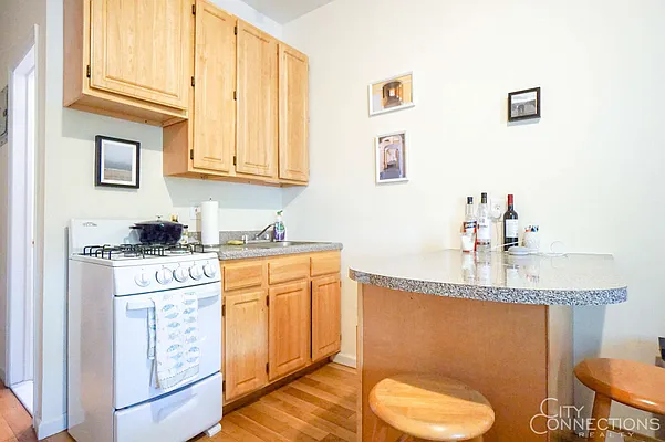 Rented by City Connections Realty | media 23