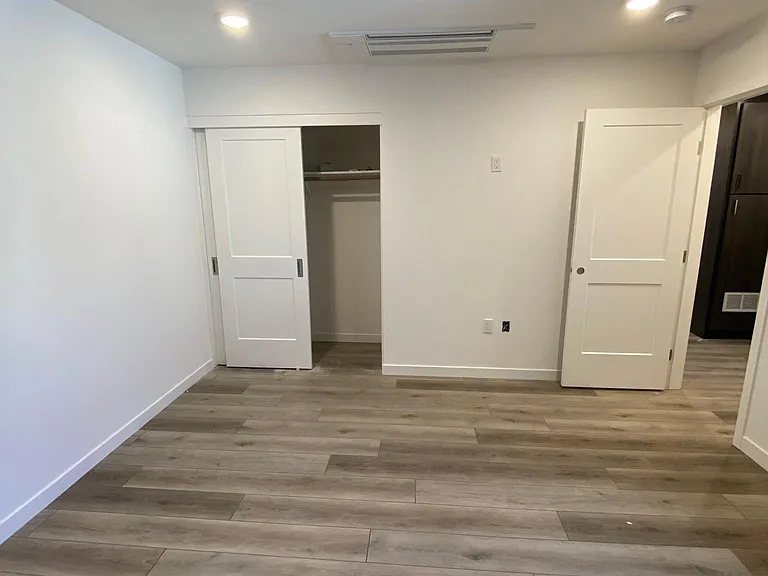 3570 Bennett Ave — Photo 22