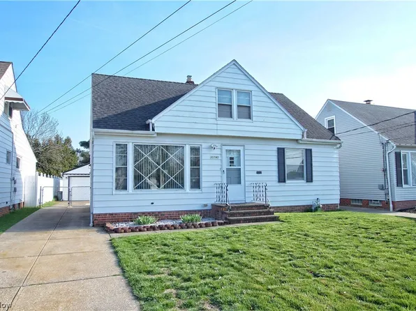 30740 Clarmont Rd, Willowick, OH 44095