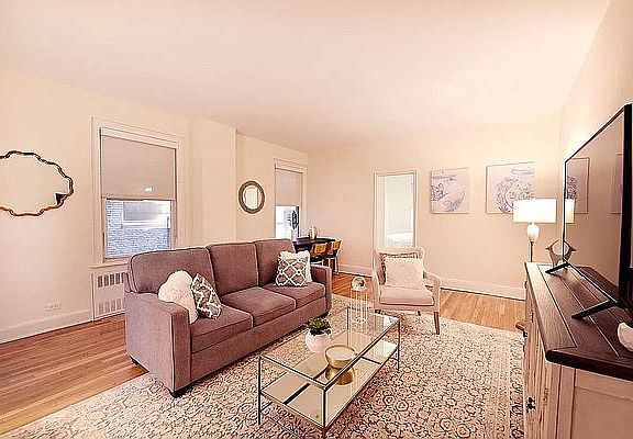 3rd image of 952 5th Ave APT 5