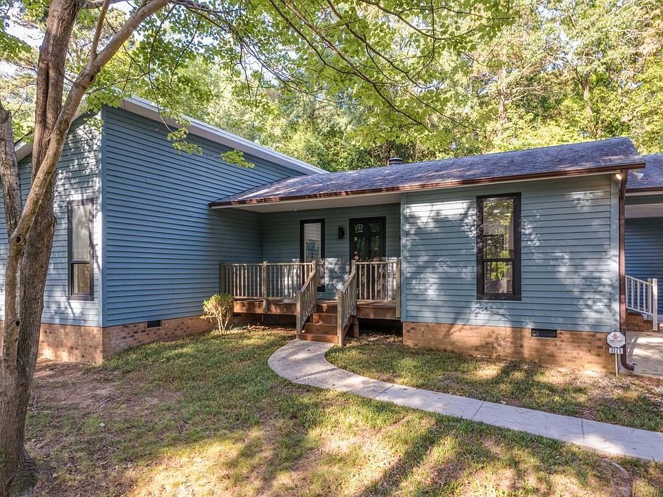 1st image of 3221 Oxford Dr