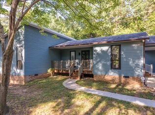 3221 Oxford Dr, Durham, NC 27707