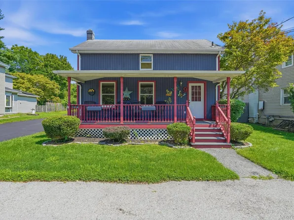 9 Maple Street, Glenham, NY 12527