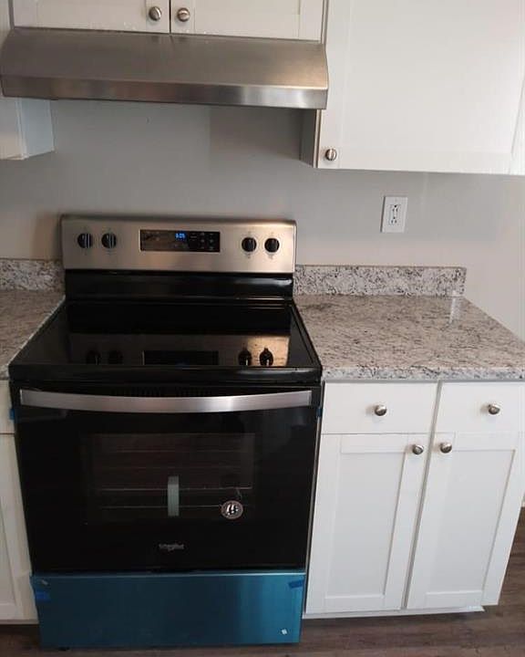 1st image of 2727 Penwood Pl