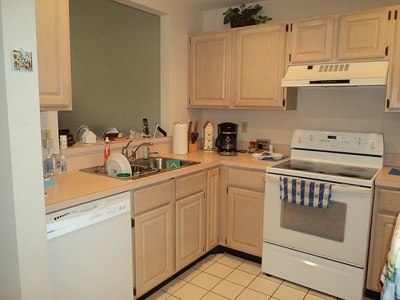 5th image of 449 SW Jefferson Cir