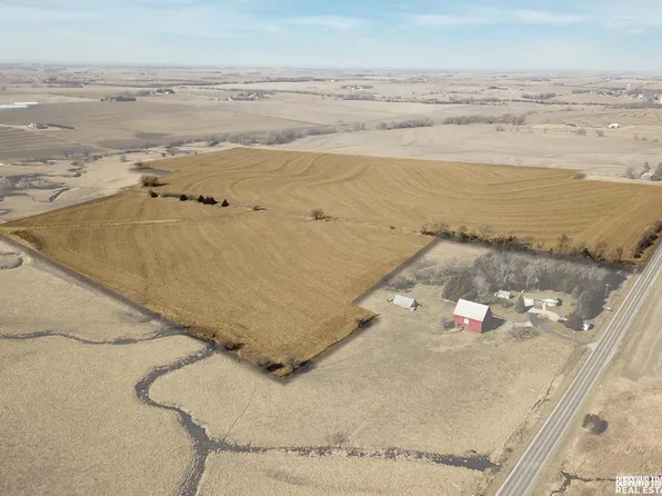 Highway 1 St #298, Elmwood, NE 68349