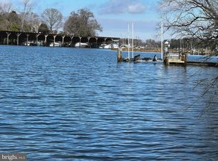 45352 Sypher Rd, California, MD 20619