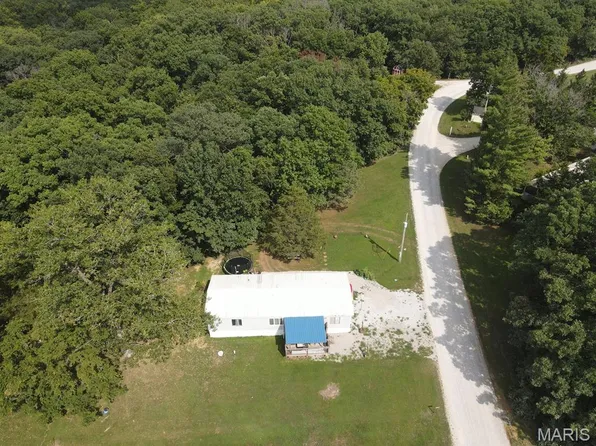 28567 Comanche Trl, Canton, MO 63435