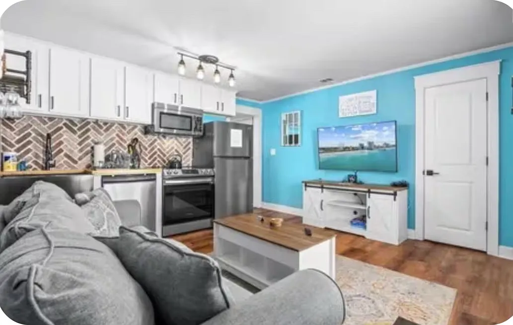 1 bed, 377 sqft, $1,350 — Photo 3