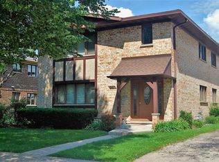 847 S McKinley Ave APT 2, Arlington Heights, IL 60005