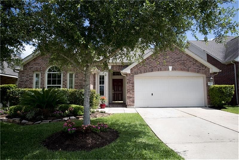 1st image of 11909 Fountain Brook Dr