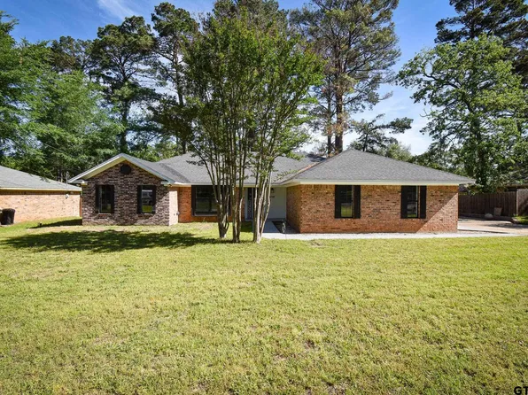 4392 Leaning Oaks, Flint, TX 75762