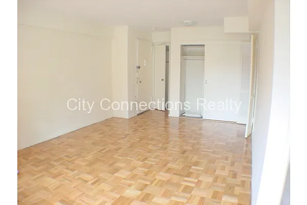 Rented by City Connections Realty | media 28