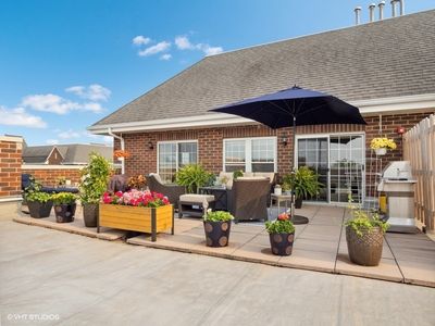 410 W Mahogany Ct UNIT 704, Palatine, IL, 60067