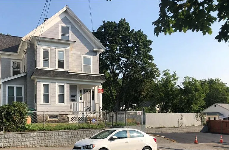 252 Methuen St #B — Photo 2