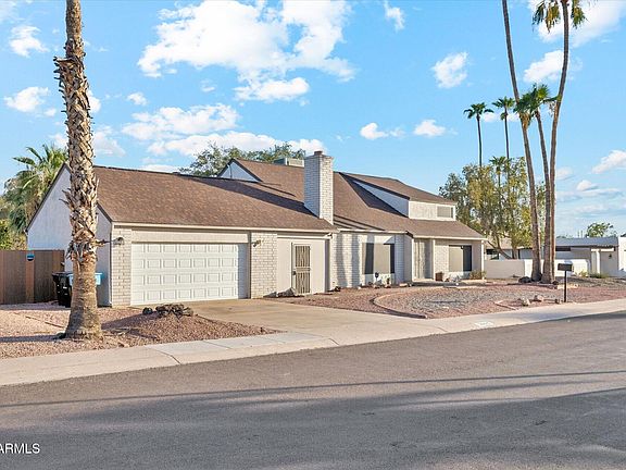 3rd image of 3017 W SAHUARO Drive