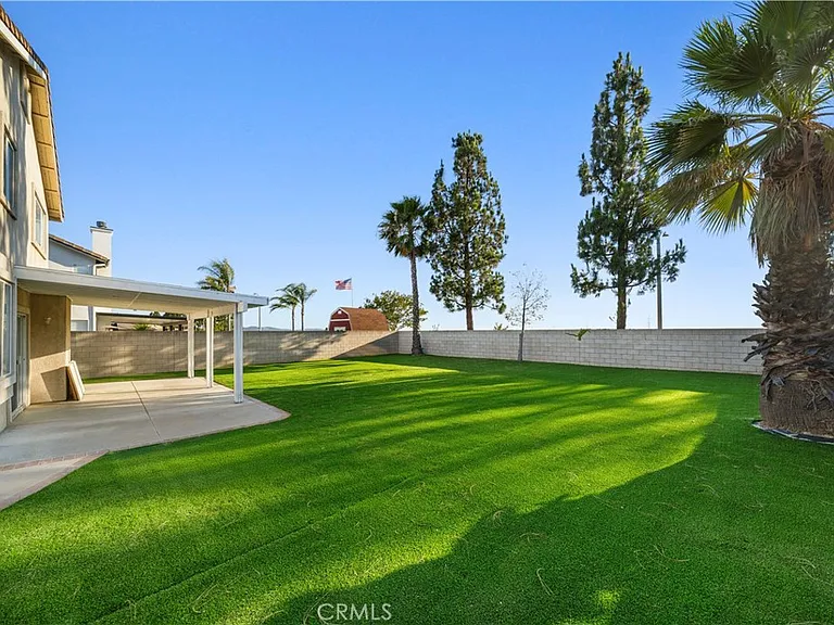 6766 Royal Crest Ct — Photo 43