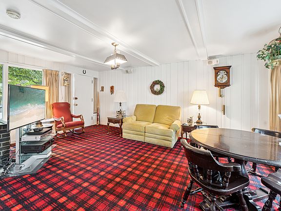 3rd image of 644 S Waiola Ave
