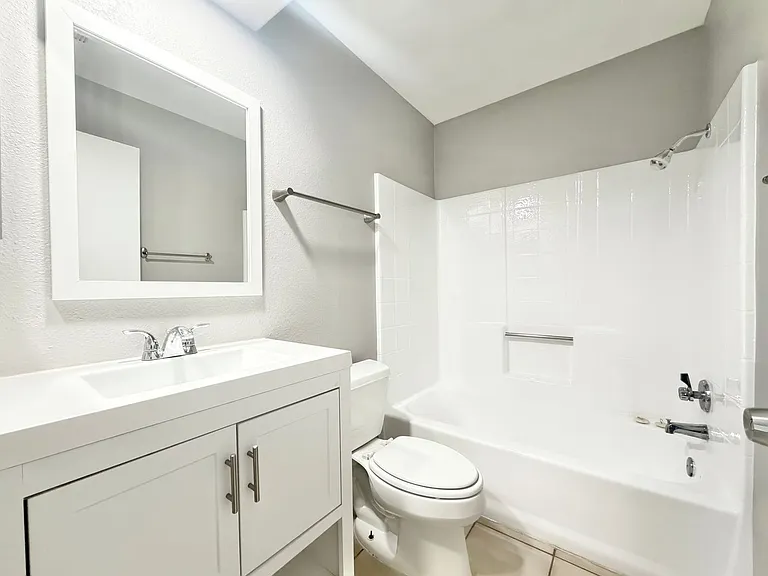PS T 33387 — Photo 12