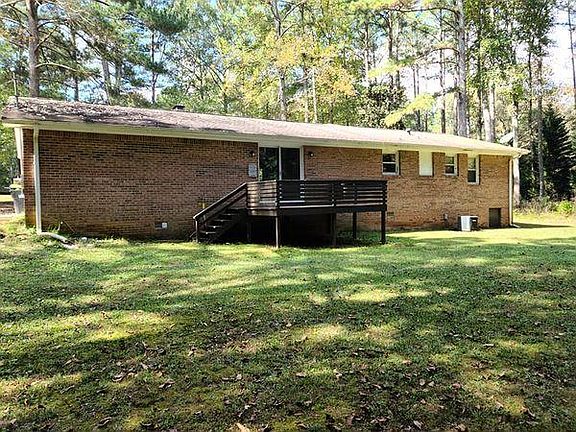 4th image of 105 N Robinson Dr