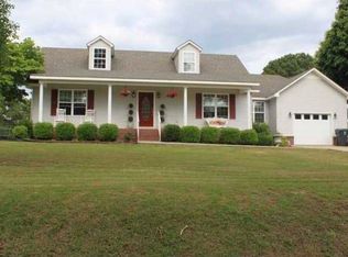 100 Willis Ave, Russellville, AL 35653