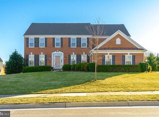 43865 Paramount Pl, Chantilly, VA 20152