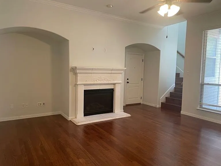 2444 Sunderland Ln — Photo 16