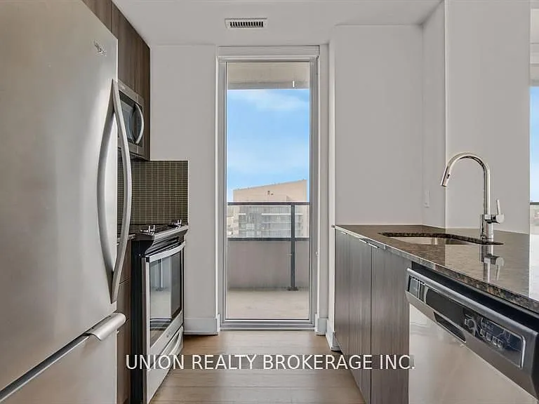 20 Shore Breeze Dr #3907 — Photo 13