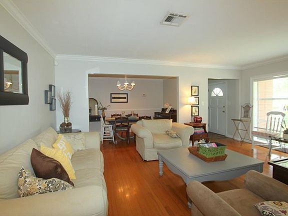 4th image of 3100 Vine St