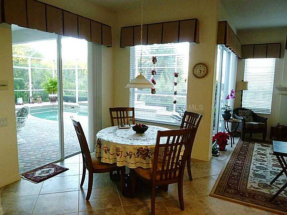 5th image of 1233 Reserve Dr