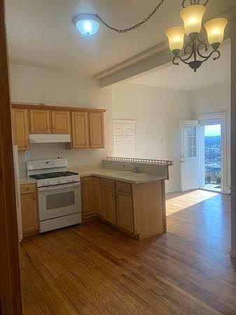 1st image of 48 Hillside Ave Floor 1