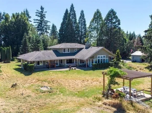 19465 McNeil Rd, Pitt Meadows, BC V3Y 1Z1