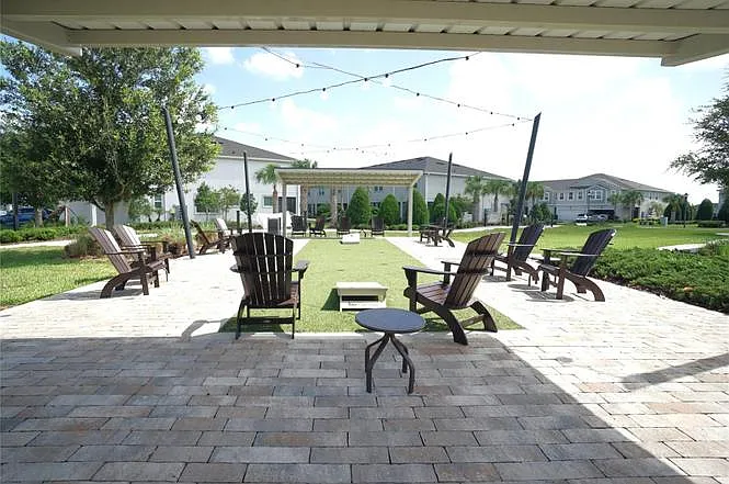19427 Blue Pond Dr — Photo 16