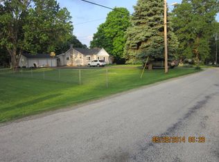 52 Del Valley Rd, Danville, IL 61832