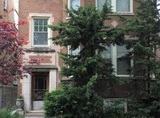 2218 W Arthur Ave #1, Chicago, IL 60645
