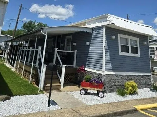 9 Stephanie Ln #299, Avenel, NJ 07001